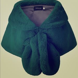Faux fur wrap/shawl emerald green